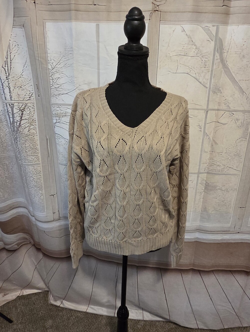 Beige V-Neck Cable Knit Sweater - Brand Unspecified
